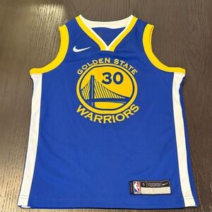 Nike Golden State Warriors Curry #30 Jersey, boys S, like new!